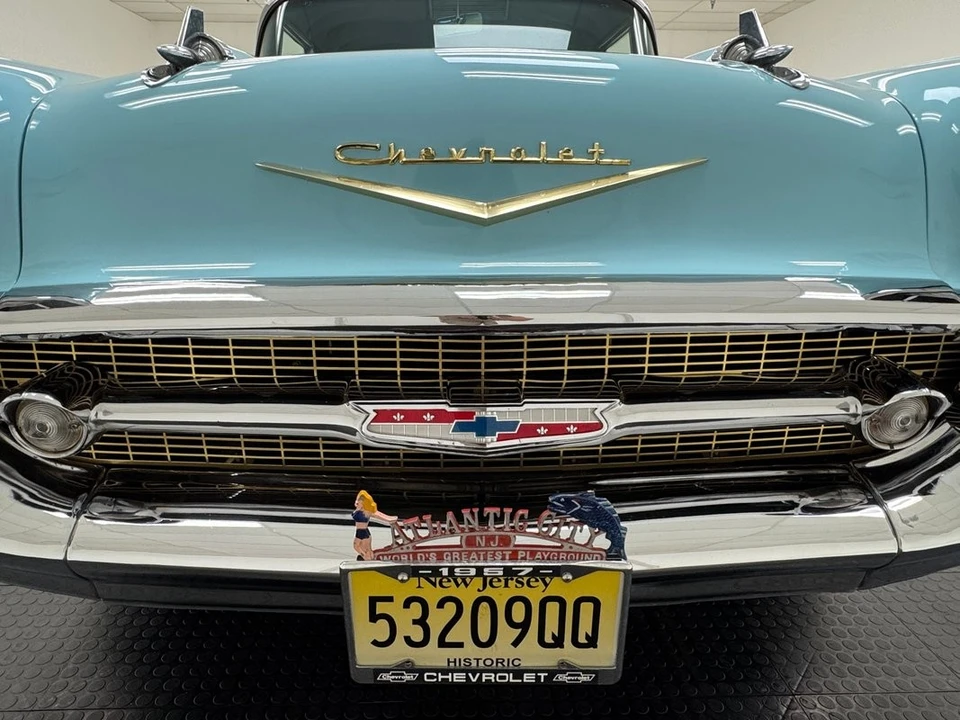 1957 Chevrolet Tri-Five Bel Air Sedan & Wagon - Image 9 of 31