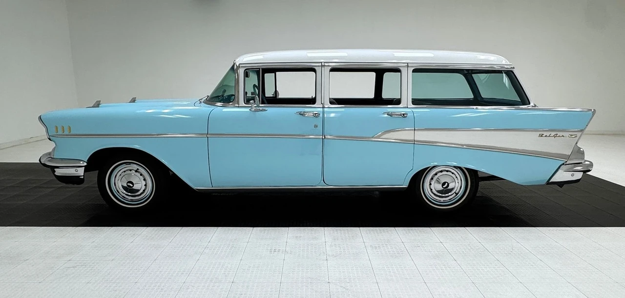 1957 Chevrolet Tri-Five Bel Air Sedan & Wagon - Image 2 of 31