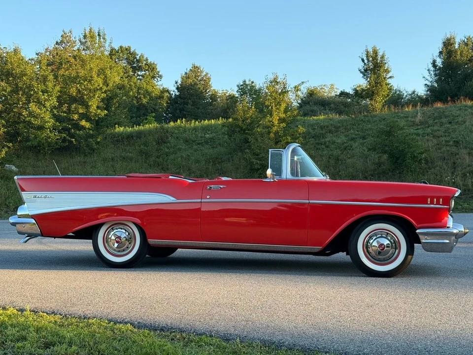 1957 Chevrolet Tri-Five Bel Air 2-Door Hardtop & Coupe - Image 4 of 31