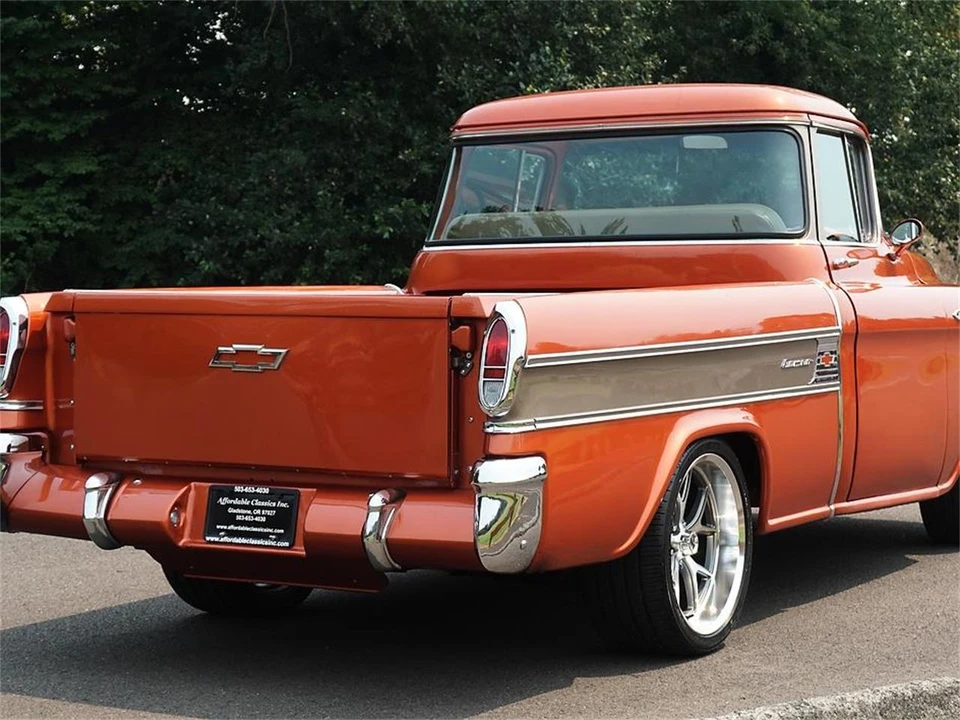 1957 Chevrolet Task Force - Image 10 of 31