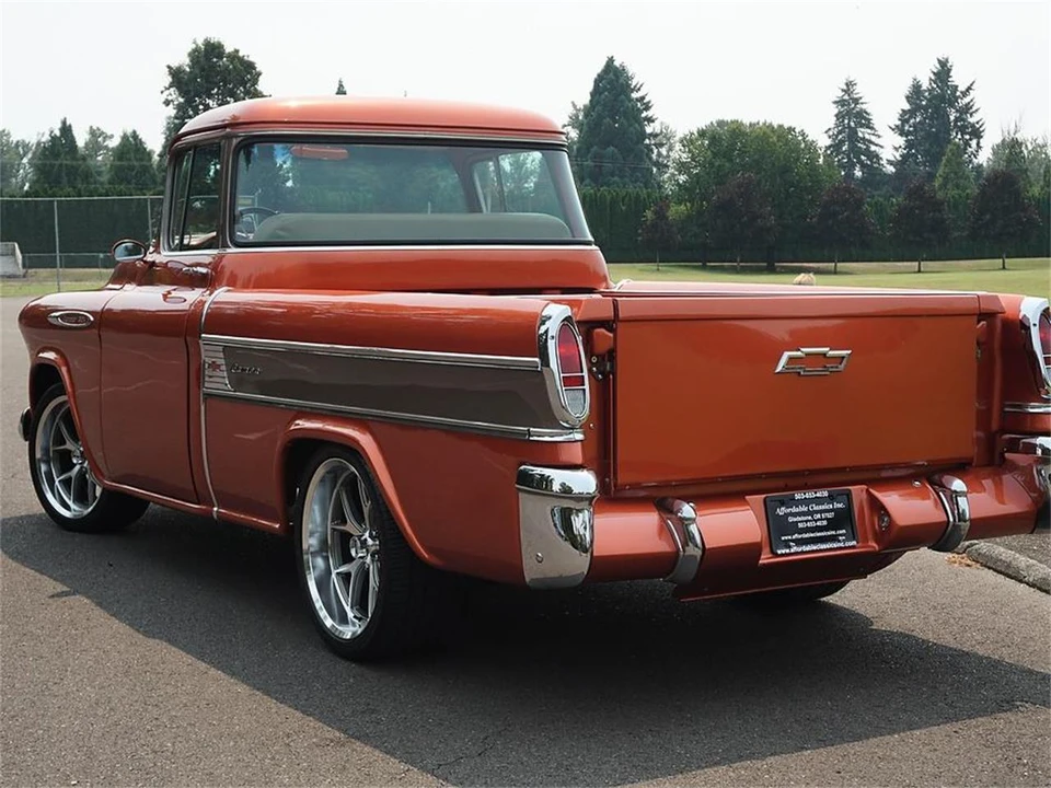 1957 Chevrolet Task Force - Image 4 of 31
