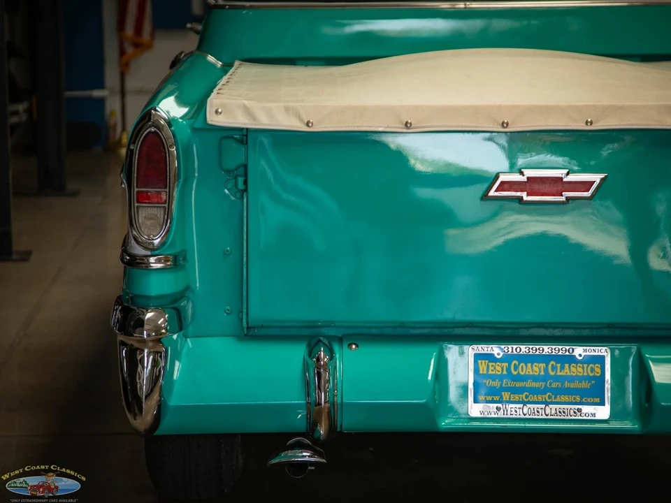 1957 Chevrolet Task Force - Image 19 of 21