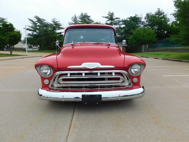 1957 Chevrolet Task Force - Image 25 of 31