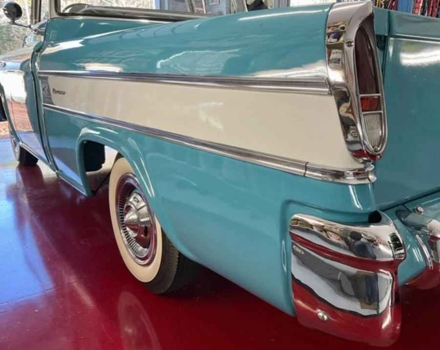 1957 Chevrolet Task Force - Image 15 of 31