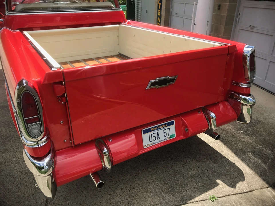 1957 Chevrolet Task Force - Image 17 of 31