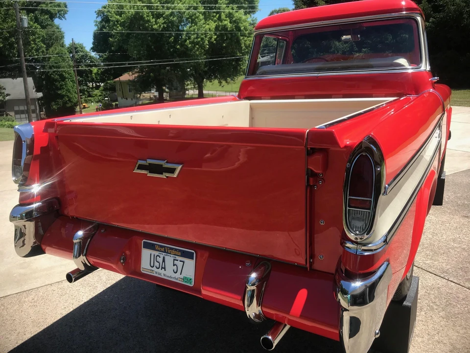 1957 Chevrolet Task Force - Image 20 of 31
