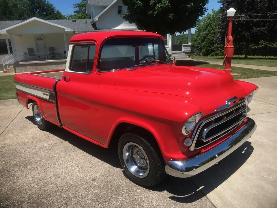 1957 Chevrolet Task Force - Image 15 of 31