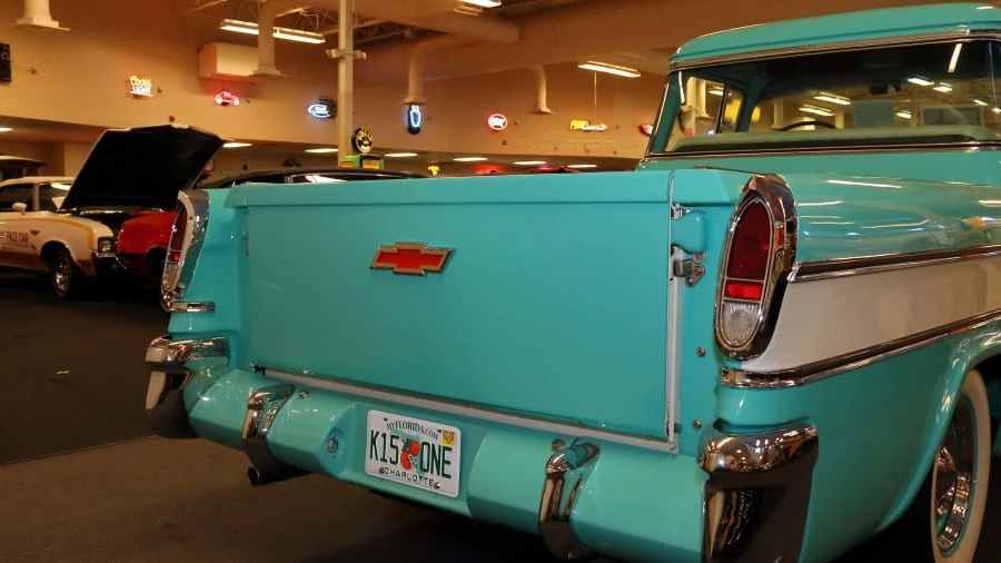 1957 Chevrolet Task Force - Image 18 of 20