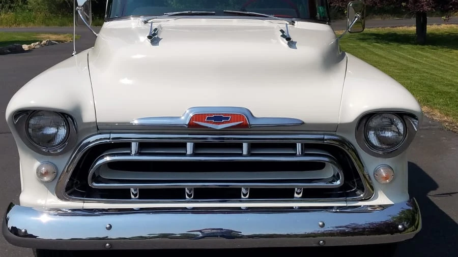 1957 Chevrolet Task Force - Image 10 of 11