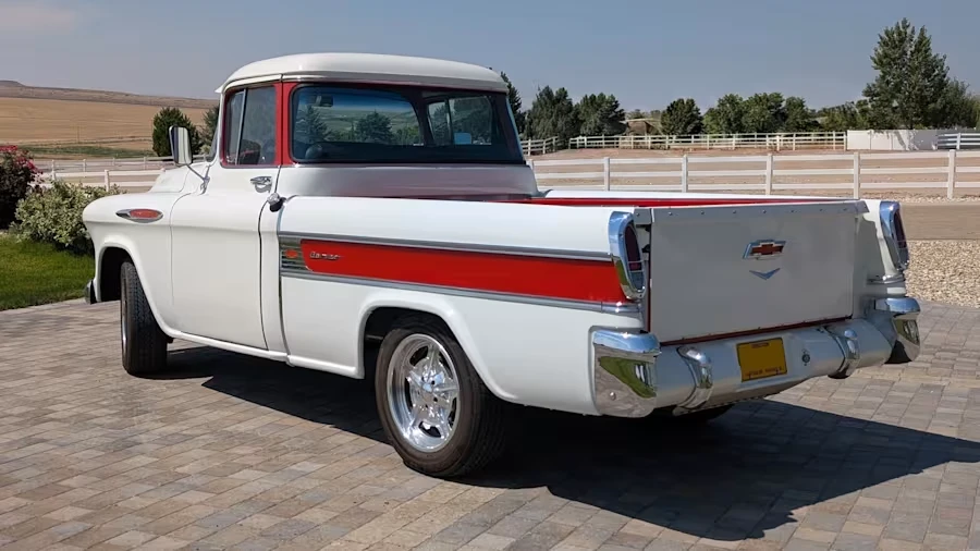 1957 Chevrolet Task Force - Image 5 of 16