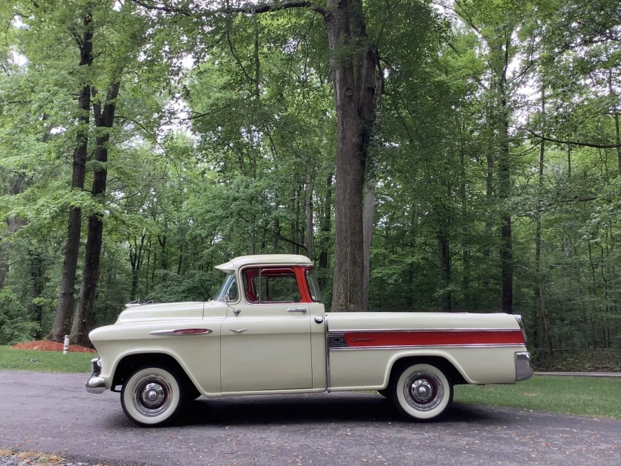 1957 Chevrolet Task Force - Image 2 of 10