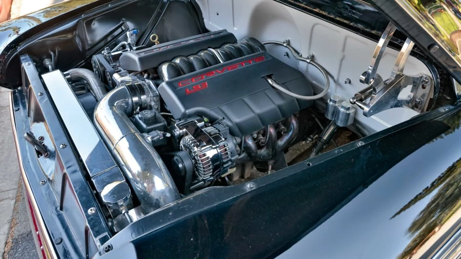 1957 Chevrolet Task Force - Image 6 of 31