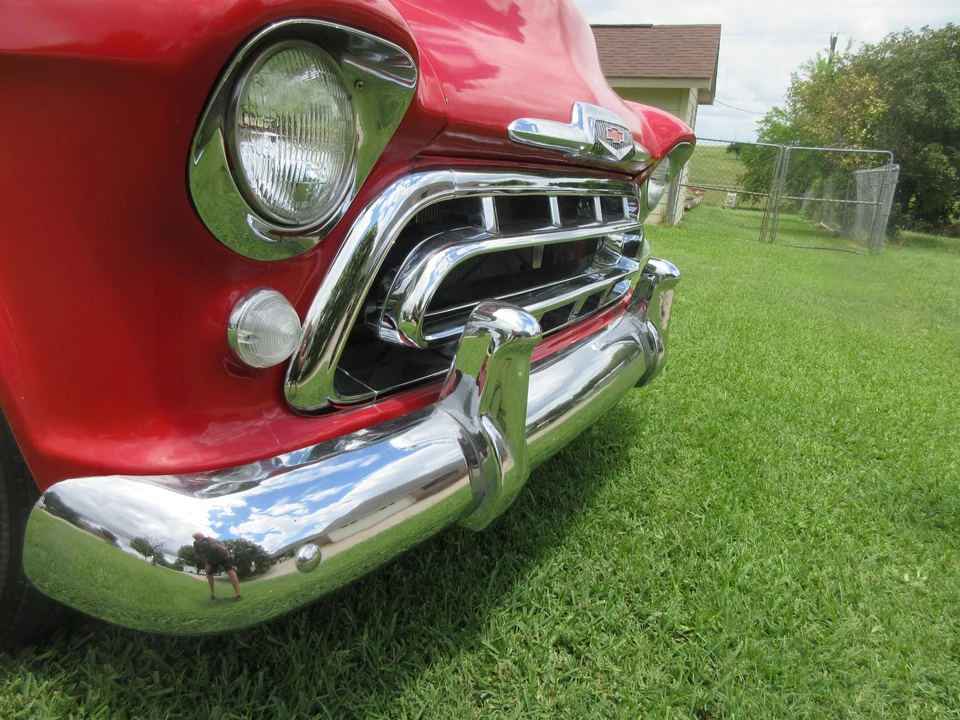 1957 Chevrolet Task Force - Image 10 of 31