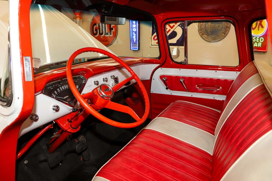 1957 Chevrolet Task Force - Image 6 of 7