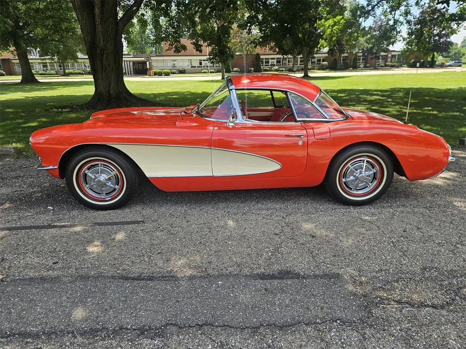 1957 Chevrolet Corvette C1 - Image 10 of 31