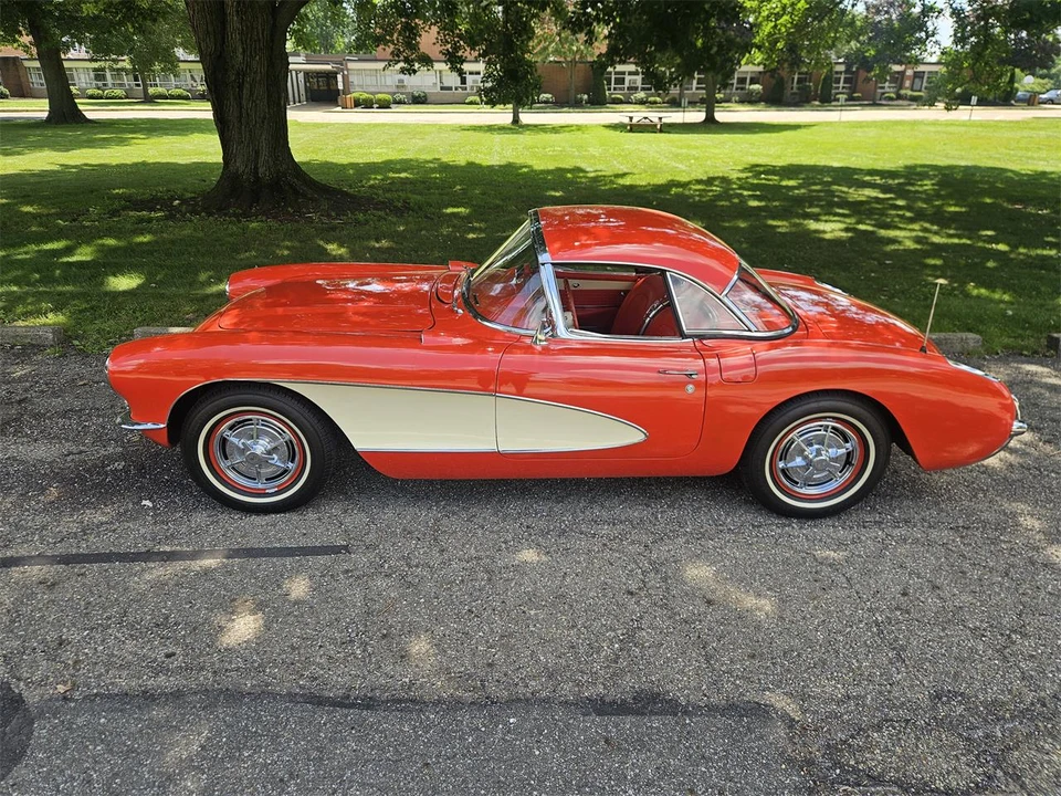 1957 Chevrolet Corvette C1 - Image 12 of 31