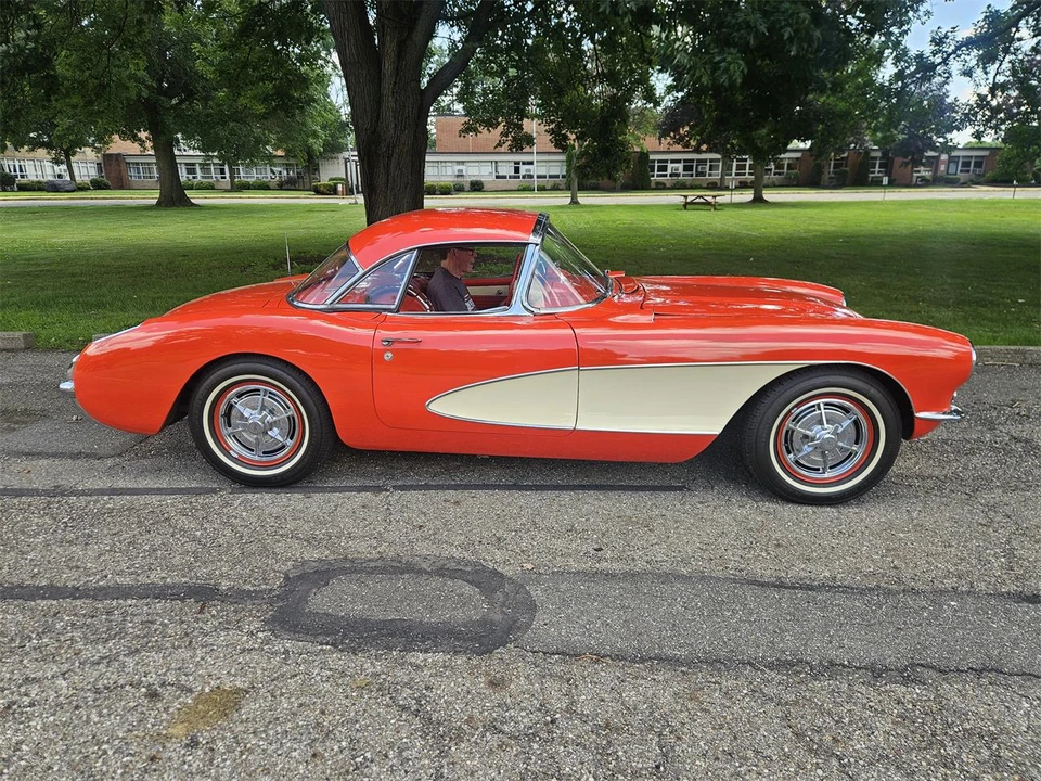 1957 Chevrolet Corvette C1 - Image 16 of 31