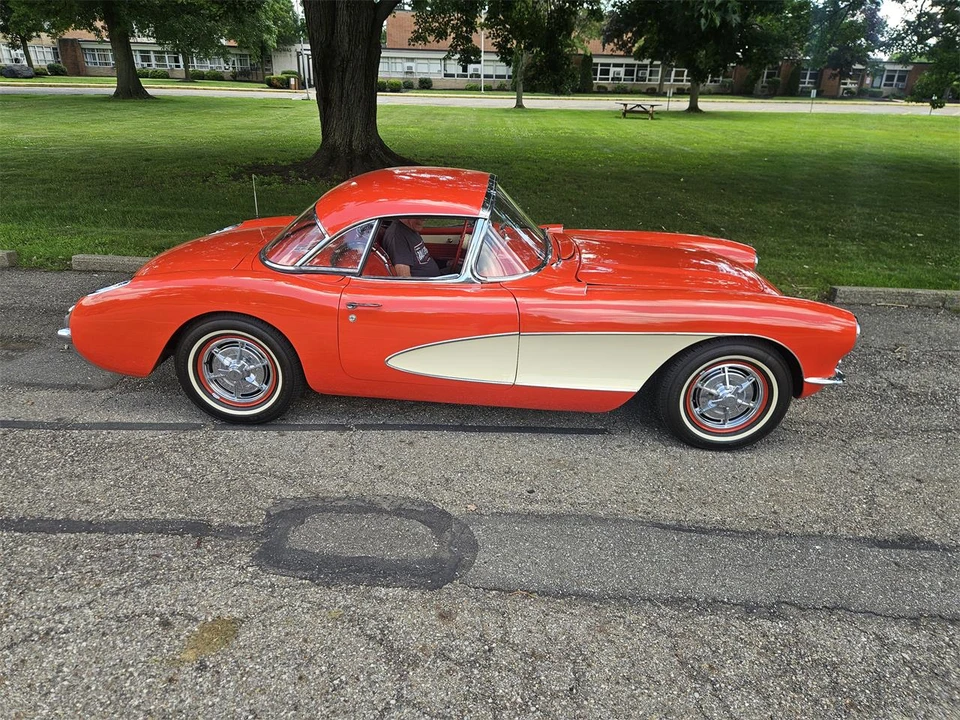 1957 Chevrolet Corvette C1 - Image 19 of 31