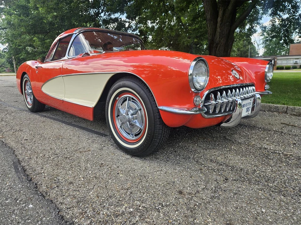 1957 Chevrolet Corvette C1 - Image 21 of 31