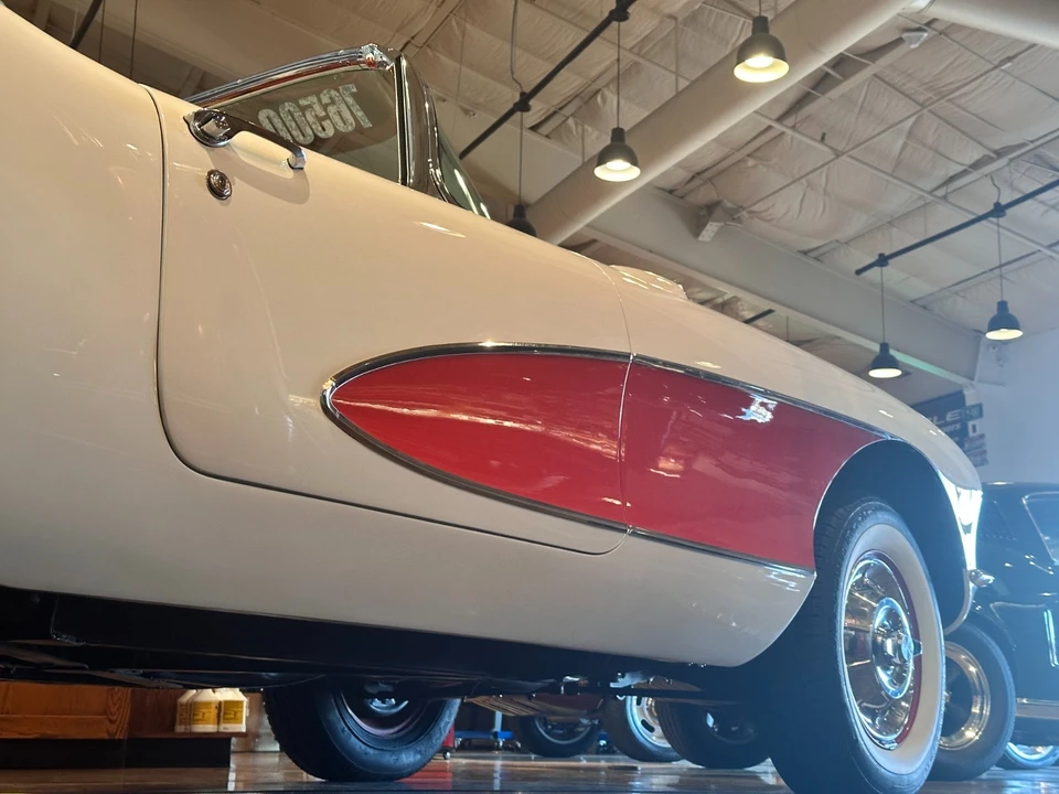 1957 Chevrolet Corvette C1 - Image 15 of 20