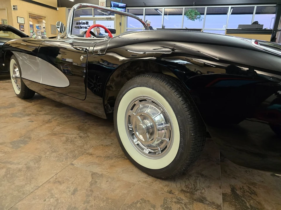 1957 Chevrolet Corvette C1 - Image 4 of 21