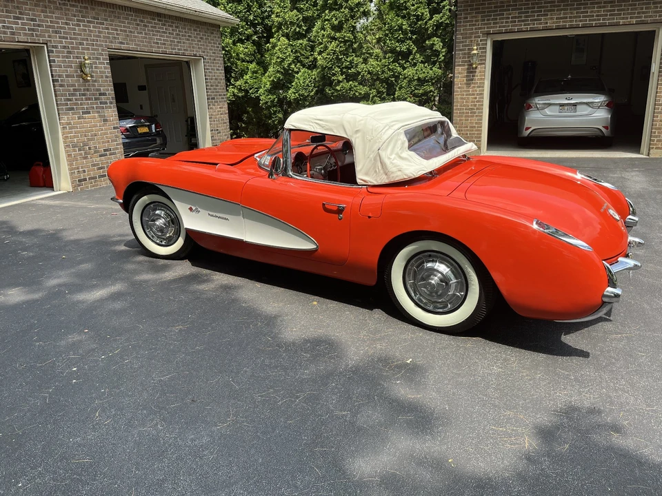 1957 Chevrolet Corvette C1 - Image 2 of 31