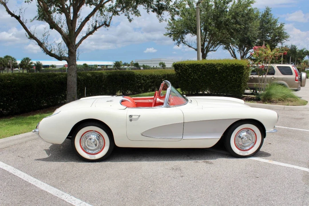 1957 Chevrolet Corvette C1 - Image 16 of 31