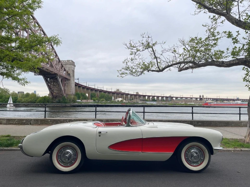 1957 Chevrolet Corvette C1 - Image 3 of 10