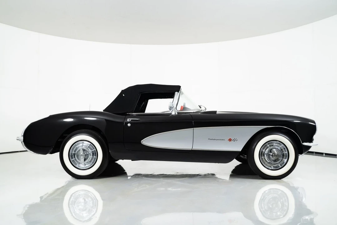 1957 Chevrolet Corvette C1 - Image 16 of 31