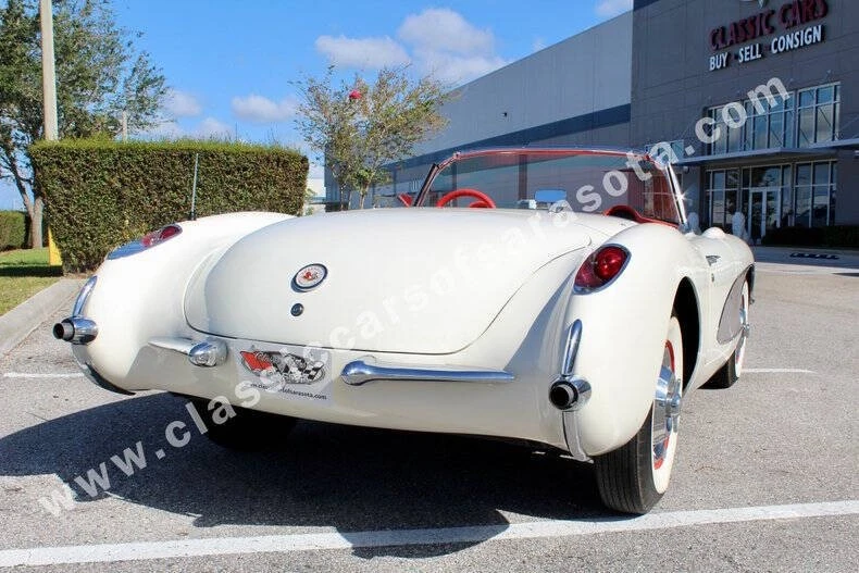 1957 Chevrolet Corvette - Image 15 of 31