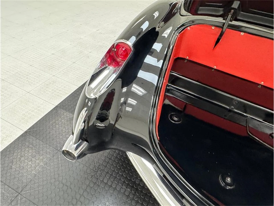 1957 Chevrolet Corvette C1 - Image 26 of 31