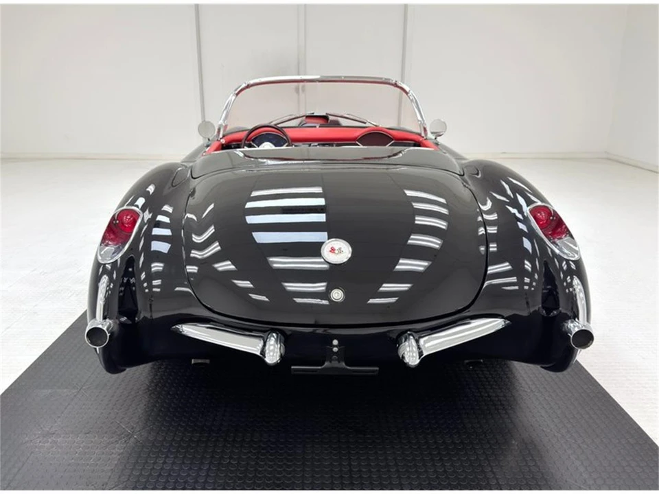 1957 Chevrolet Corvette C1 - Image 4 of 31