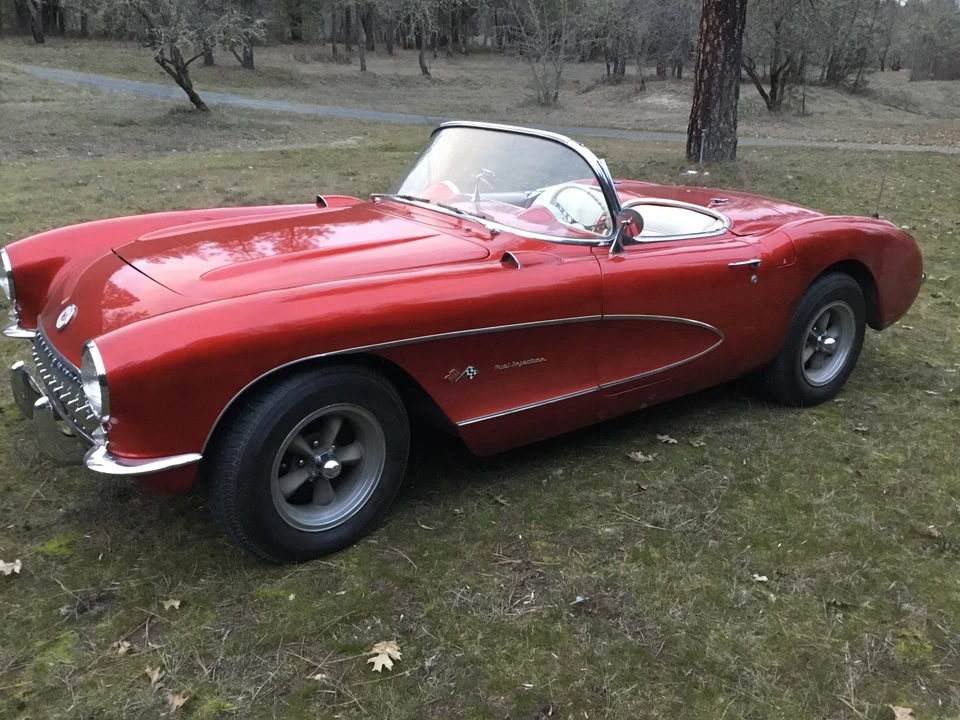 1957 Chevrolet Corvette C1 - Image 2 of 31