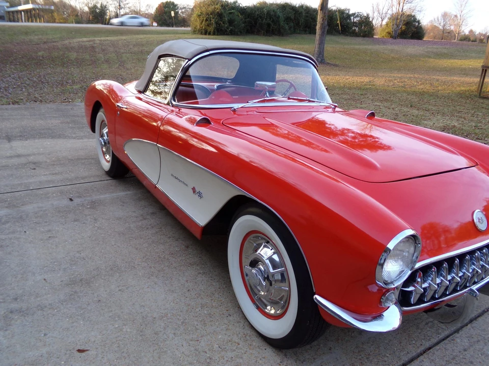 1957 Chevrolet Corvette C1 - Image 19 of 31