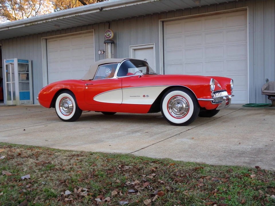 1957 Chevrolet Corvette C1 - Image 16 of 31