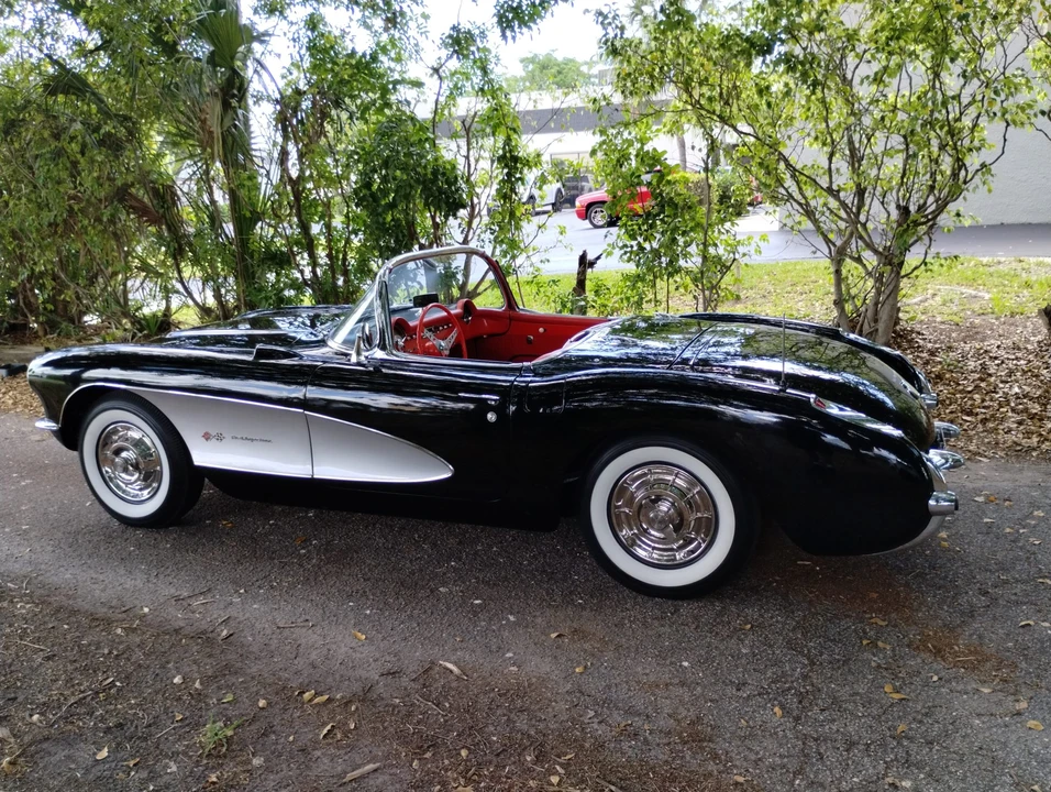 1957 Chevrolet Corvette C1 - Image 5 of 31