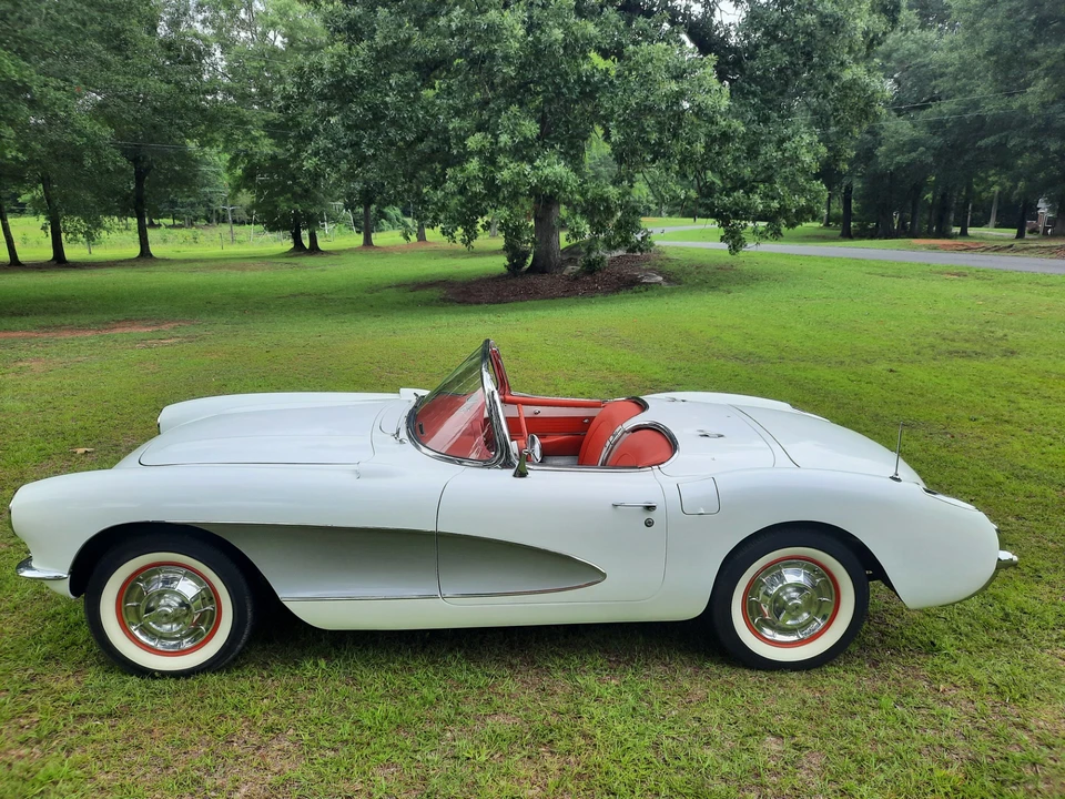 1957 Chevrolet Corvette C1 - Image 12 of 31