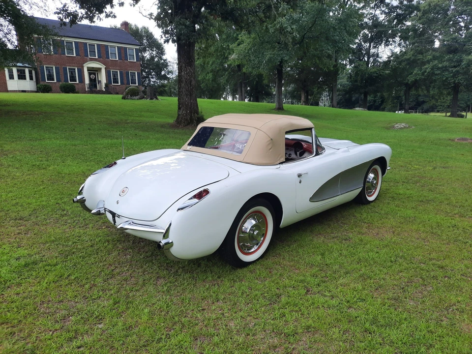 1957 Chevrolet Corvette C1 - Image 15 of 31