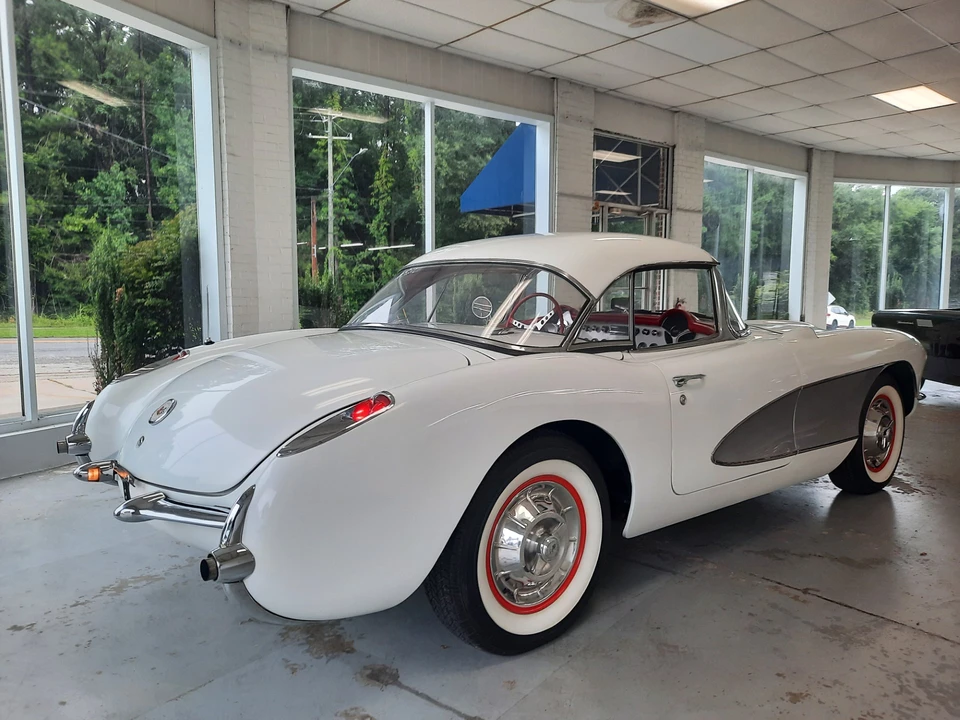 1957 Chevrolet Corvette C1 - Image 20 of 31