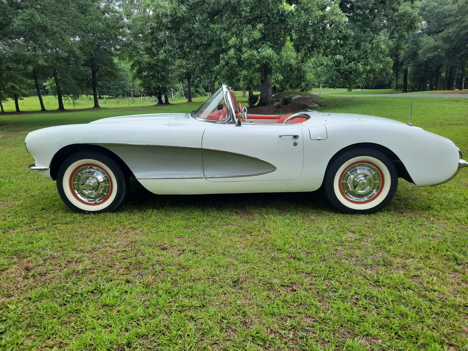 1957 Chevrolet Corvette C1 - Image 11 of 31