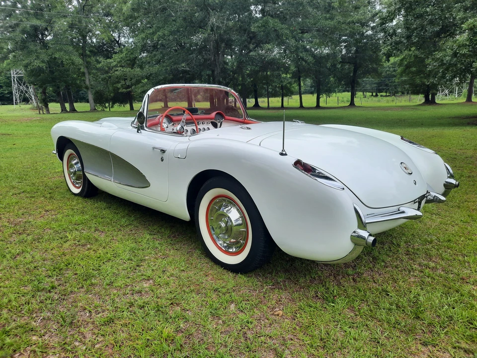 1957 Chevrolet Corvette C1 - Image 10 of 31