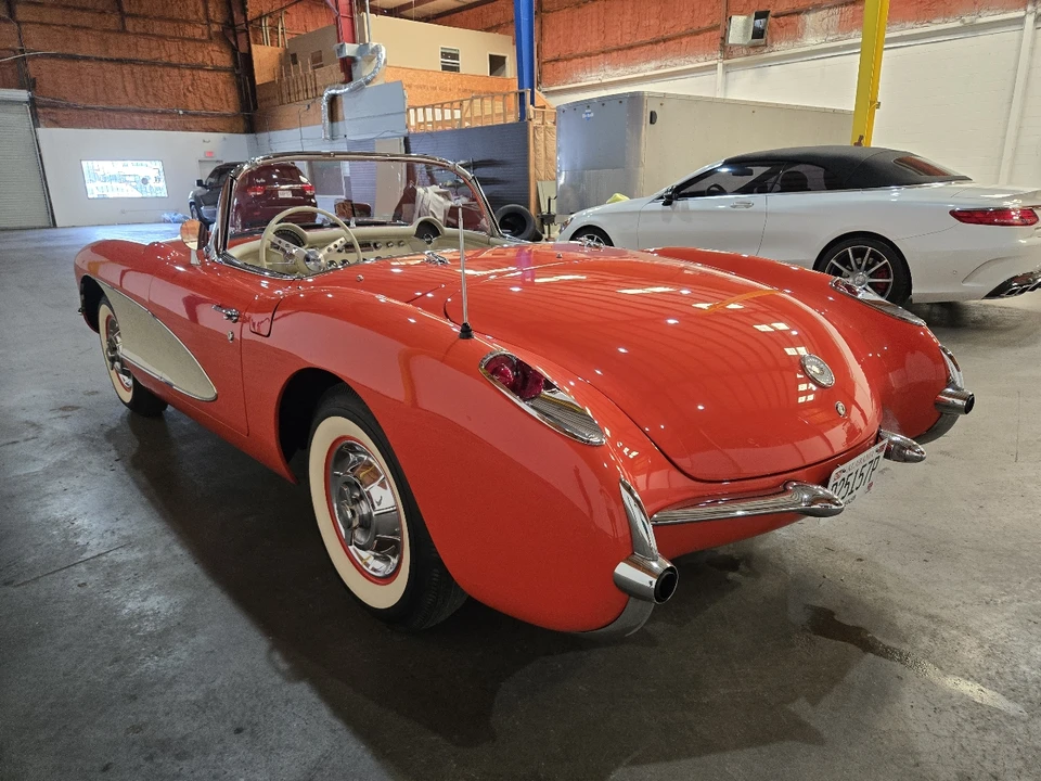 1957 Chevrolet Corvette C1 - Image 15 of 31