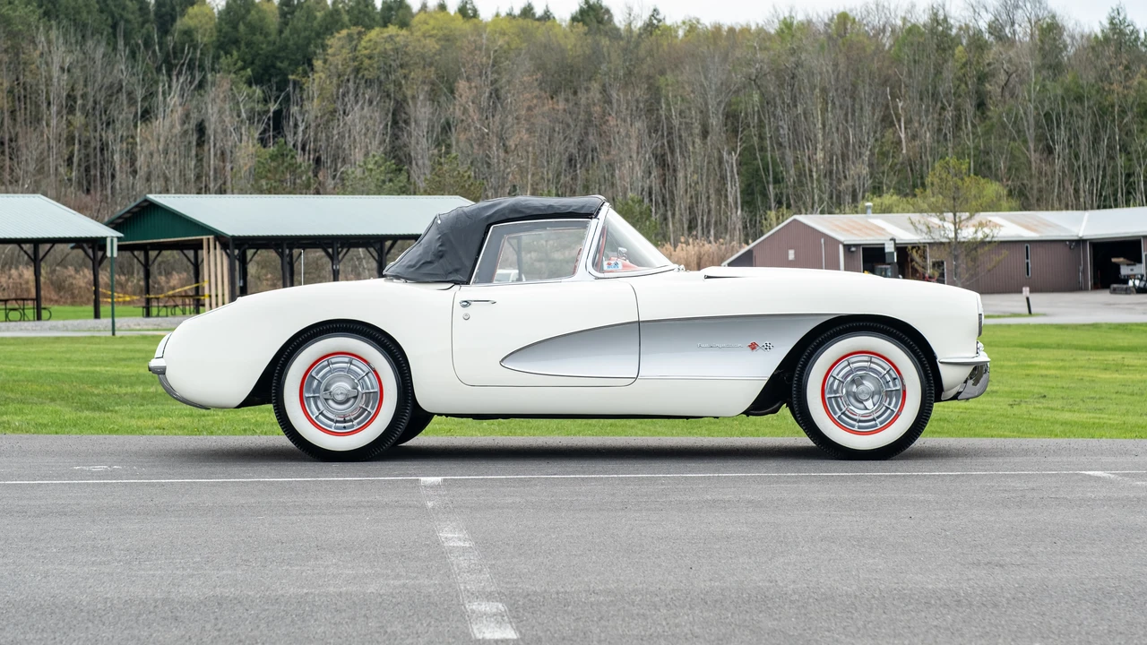 1957 Chevrolet Corvette C1 - Image 12 of 31