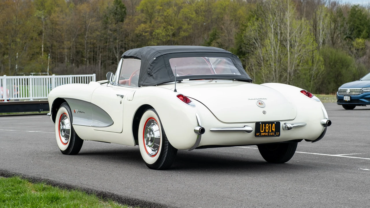 1957 Chevrolet Corvette C1 - Image 15 of 31