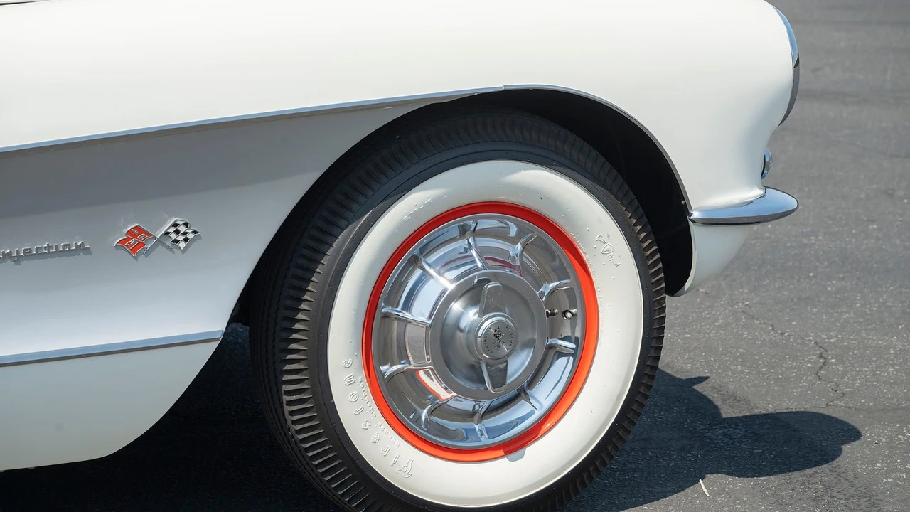 1957 Chevrolet Corvette C1 - Image 20 of 31