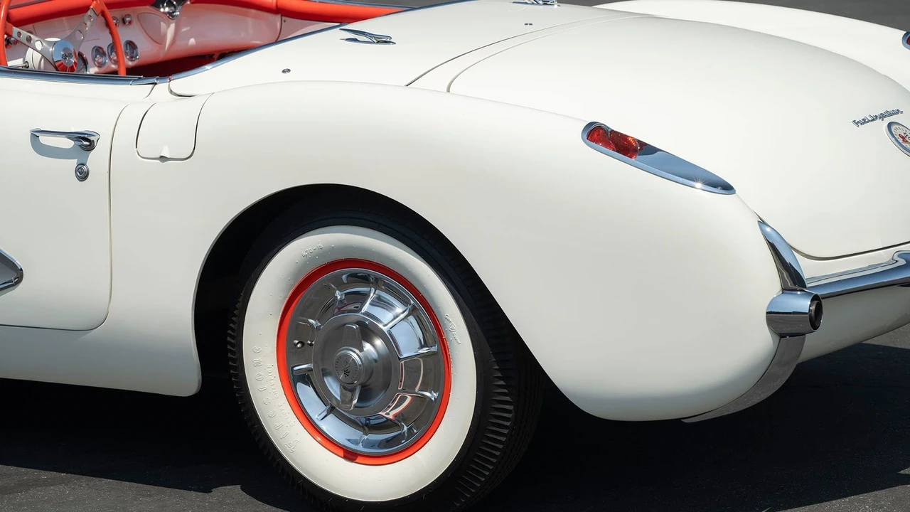 1957 Chevrolet Corvette C1 - Image 17 of 31