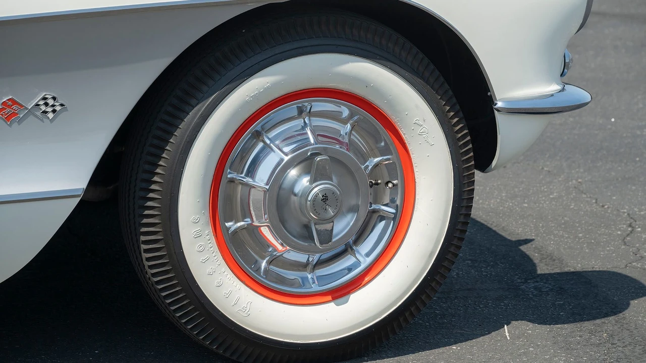 1957 Chevrolet Corvette C1 - Image 30 of 31