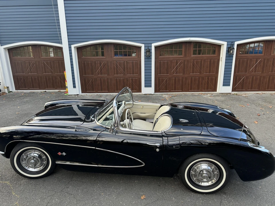 1957 Chevrolet Corvette C1 - Image 25 of 31