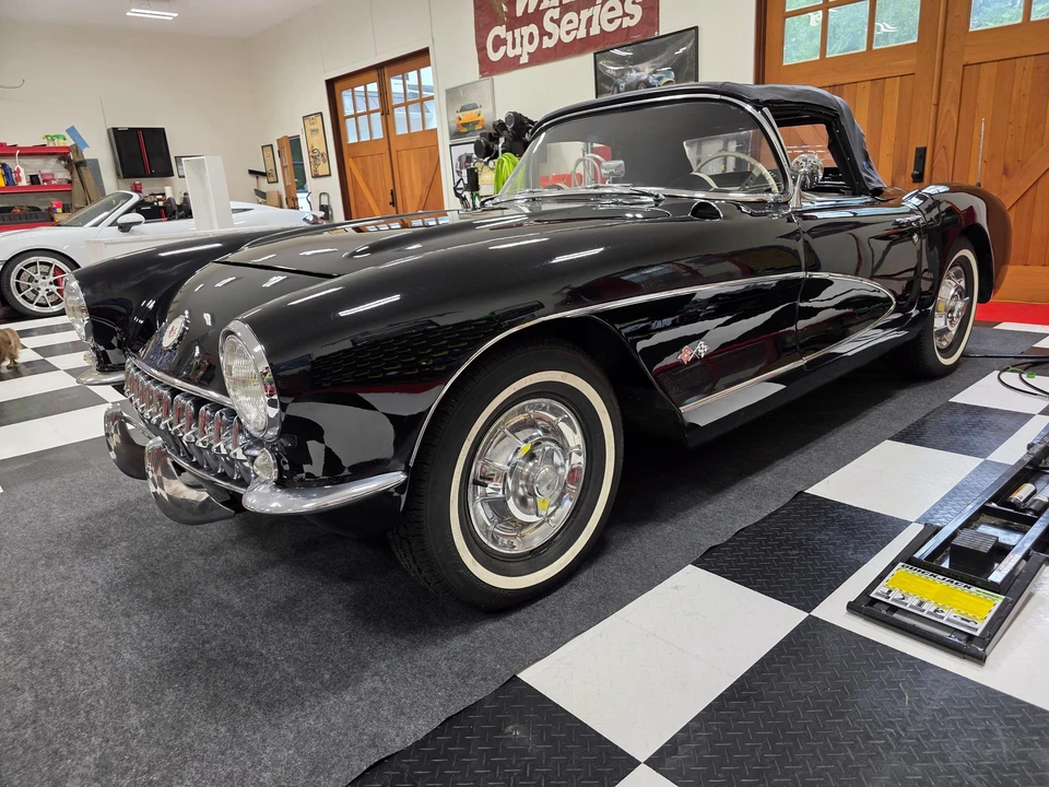 1957 Chevrolet Corvette C1 - Image 25 of 31