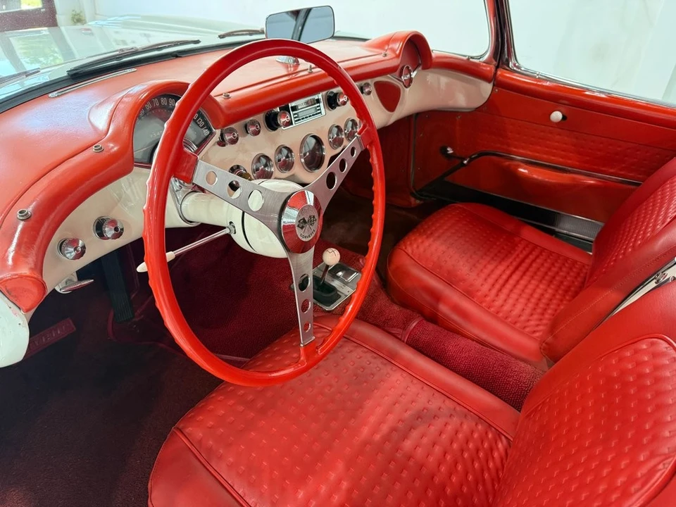 1957 Chevrolet Corvette C1 - Image 2 of 4